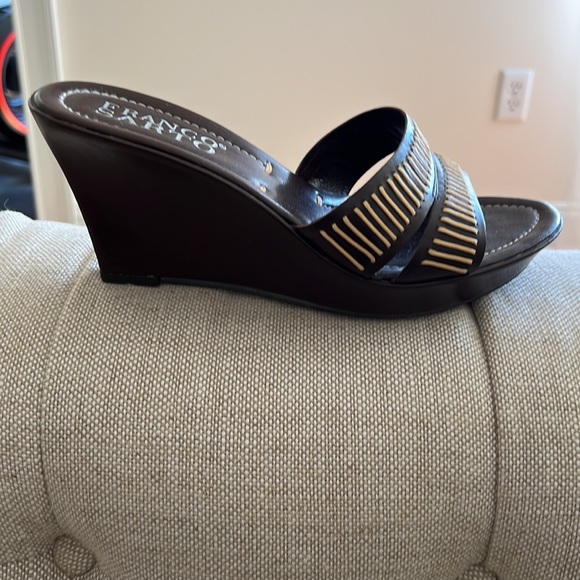 Franco Sarto leather wedge sandals in chocolate brown. Made in Brazil - Picture 5 of 7